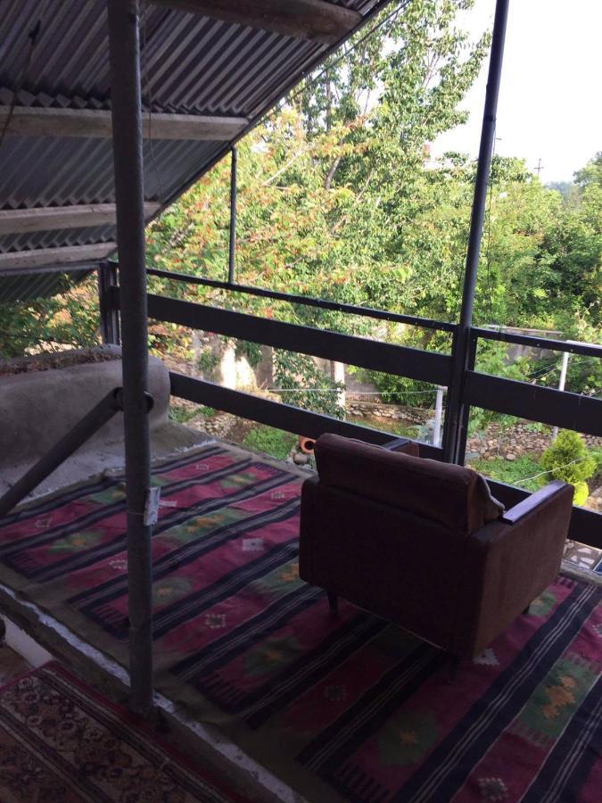 Mera Hostel Partskhanaqanevi Eksteriør billede